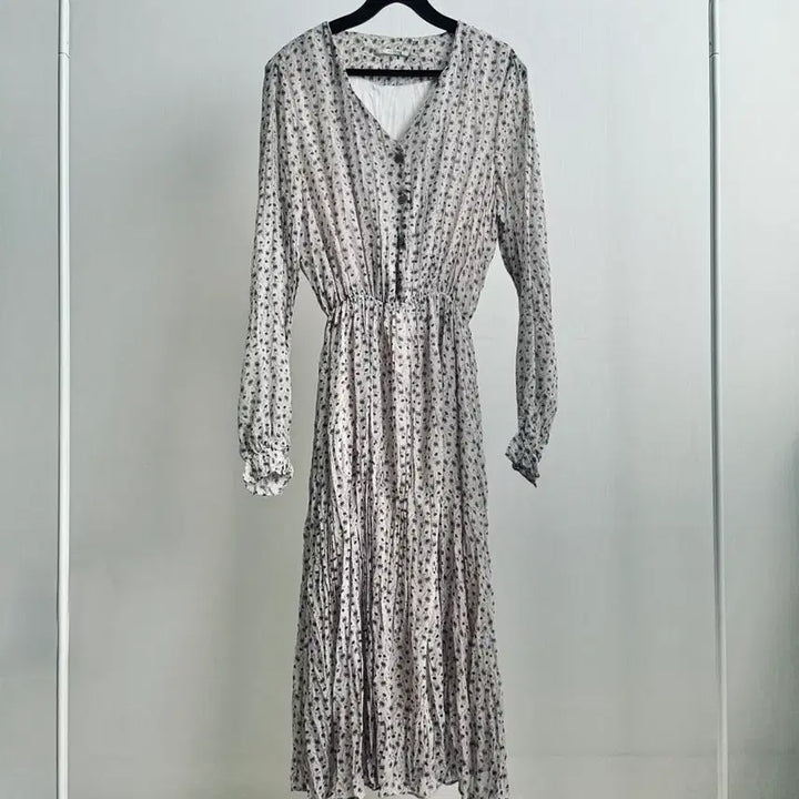 [BUNJANG] Floral V-Neck Long Dress / 플라워 패턴 브이넥 롱 원피스