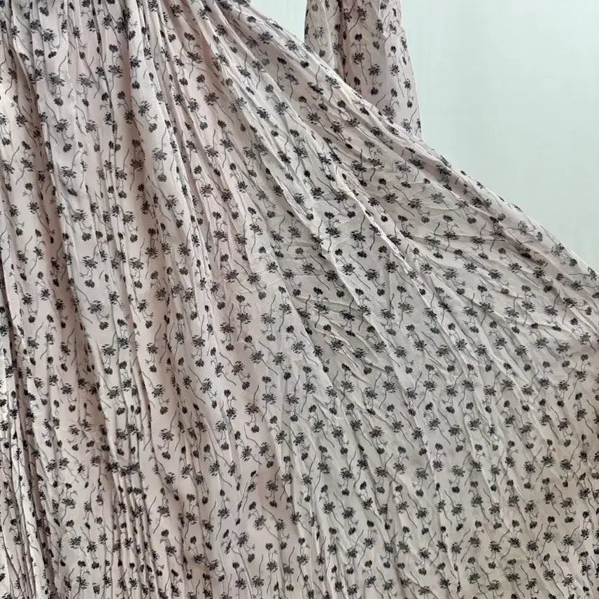 [BUNJANG] Floral V-Neck Long Dress / 플라워 패턴 브이넥 롱 원피스