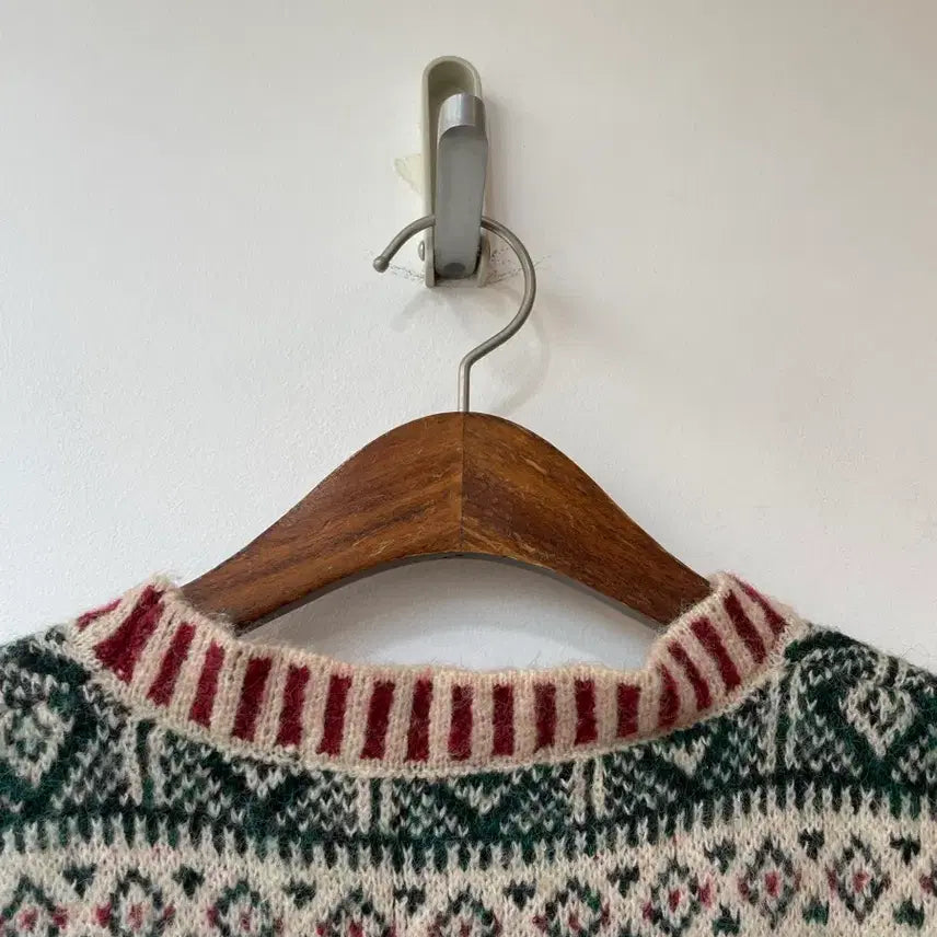 [BUNJANG] BNX Pattern Knit Vest Cardigan / BNX 패턴 니트 조끼 가디건 F