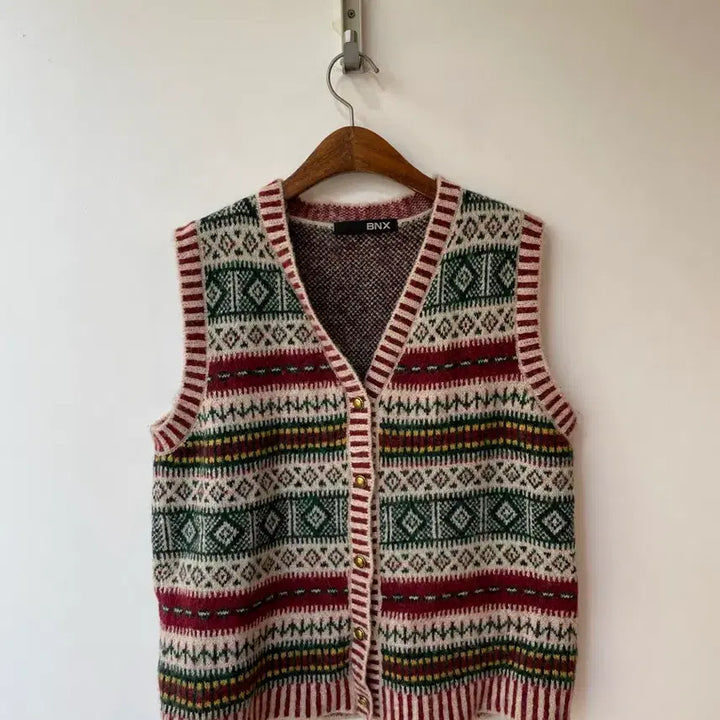 [BUNJANG] BNX Pattern Knit Vest Cardigan / BNX 패턴 니트 조끼 가디건 F