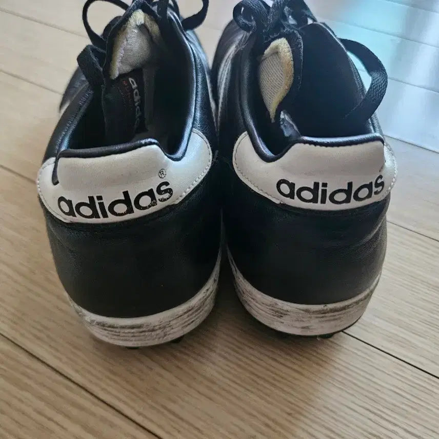 [BUNJANG] Adidas Mundial Futsal Shoes 275 / 아디다스 문디알 풋살화 275