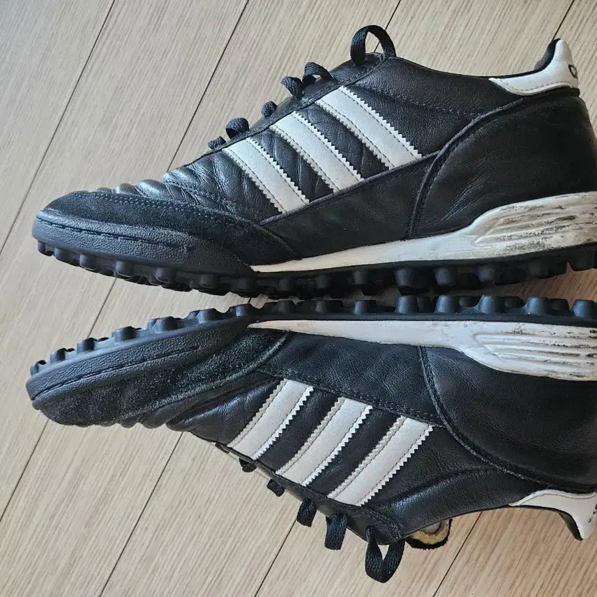 [BUNJANG] Adidas Mundial Futsal Shoes 275 / 아디다스 문디알 풋살화 275