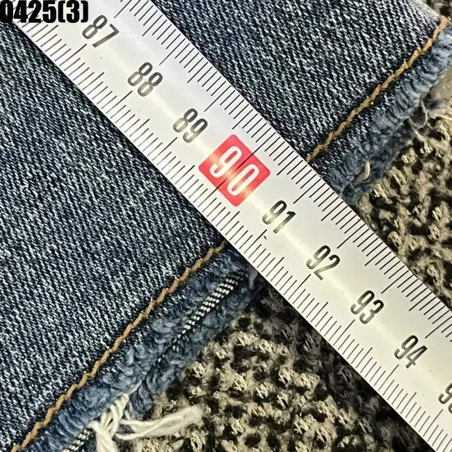 [SOLD OUT] 아떼 바네사브루노 청바지 36
