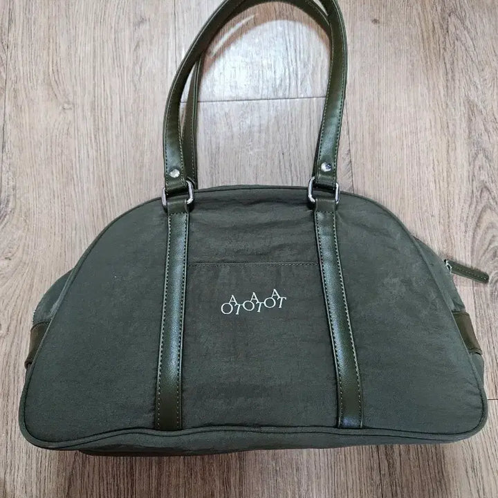 [BUNJANG] 98℃ Oat Nylon Shoulder Bag / 98도씨 oat 나일론 숄더백 카키색