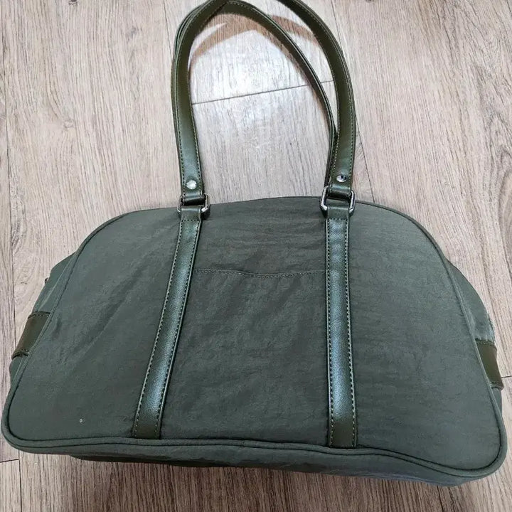 [BUNJANG] 98℃ Oat Nylon Shoulder Bag / 98도씨 oat 나일론 숄더백 카키색