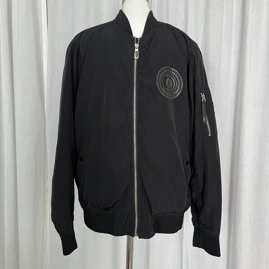 [SOLD OUT] 남자 블랙 항공점퍼(패딩)