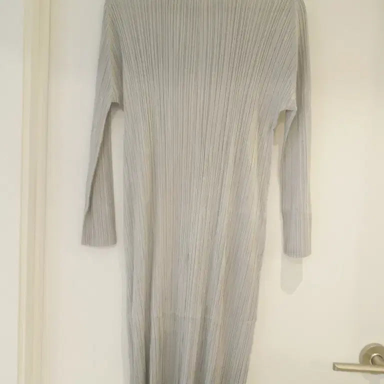 [BUNJANG] Pleats Please Zip-Up Long Cardigan Light Gray / 플리츠플리즈 집업 롱가디건 라이트그레이