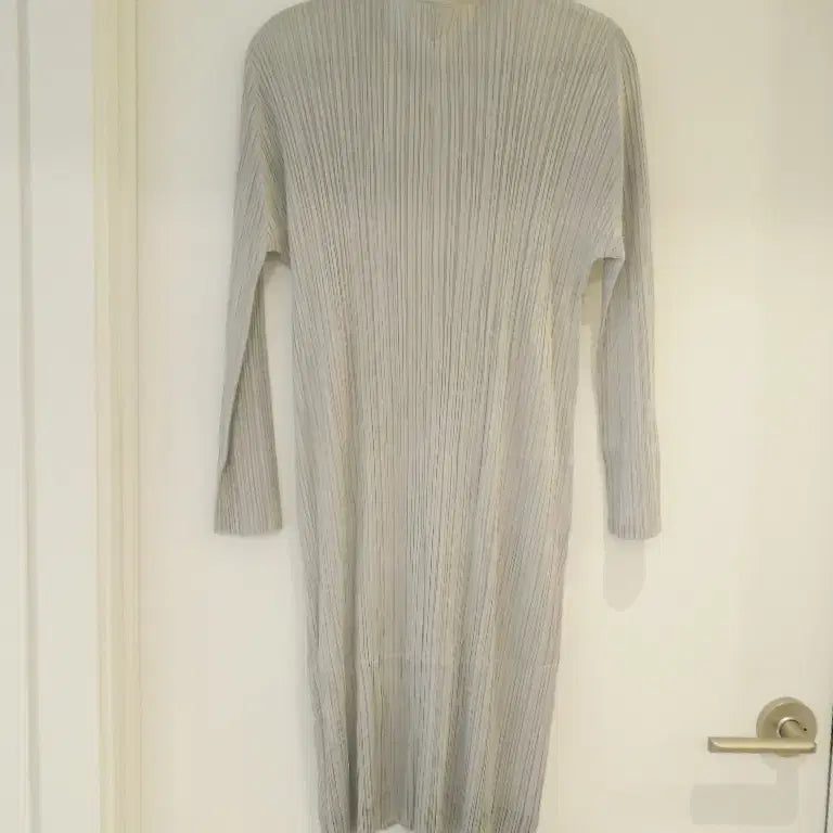 [BUNJANG] Pleats Please Zip-Up Long Cardigan Light Gray / 플리츠플리즈 집업 롱가디건 라이트그레이