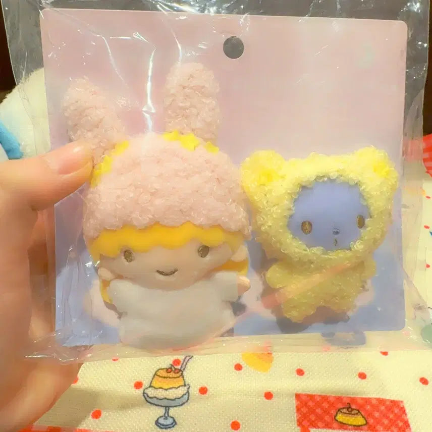 [BUNJANG] Sanrio Kiki &amp; Lala Plush Badge Set / 고전 산리오 키키라라 토끼 딸 복실 인형 뱃지 세트