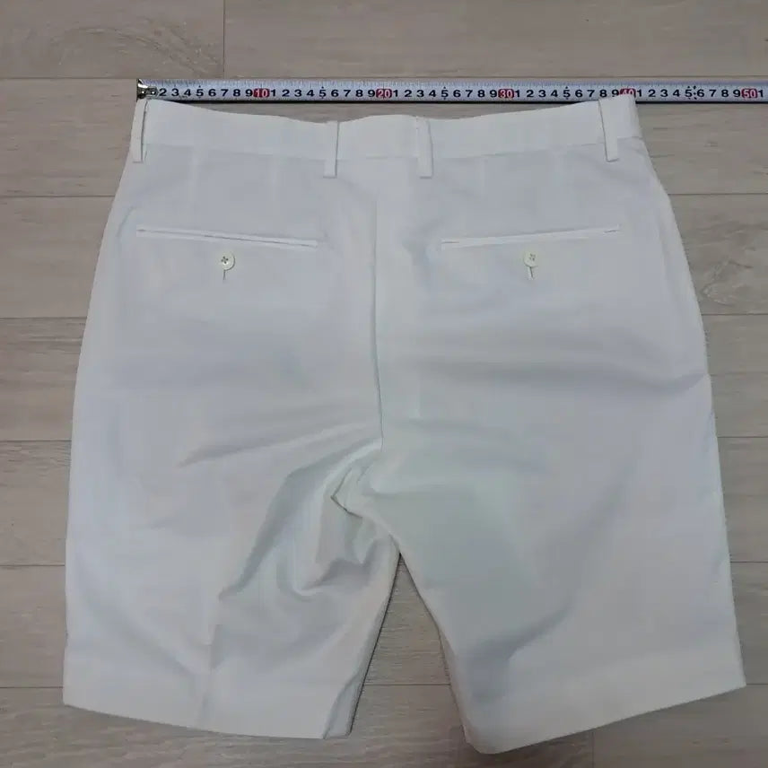 [SOLD OUT] 유니클로 남성 반바지 M 화이트 폴리에스터