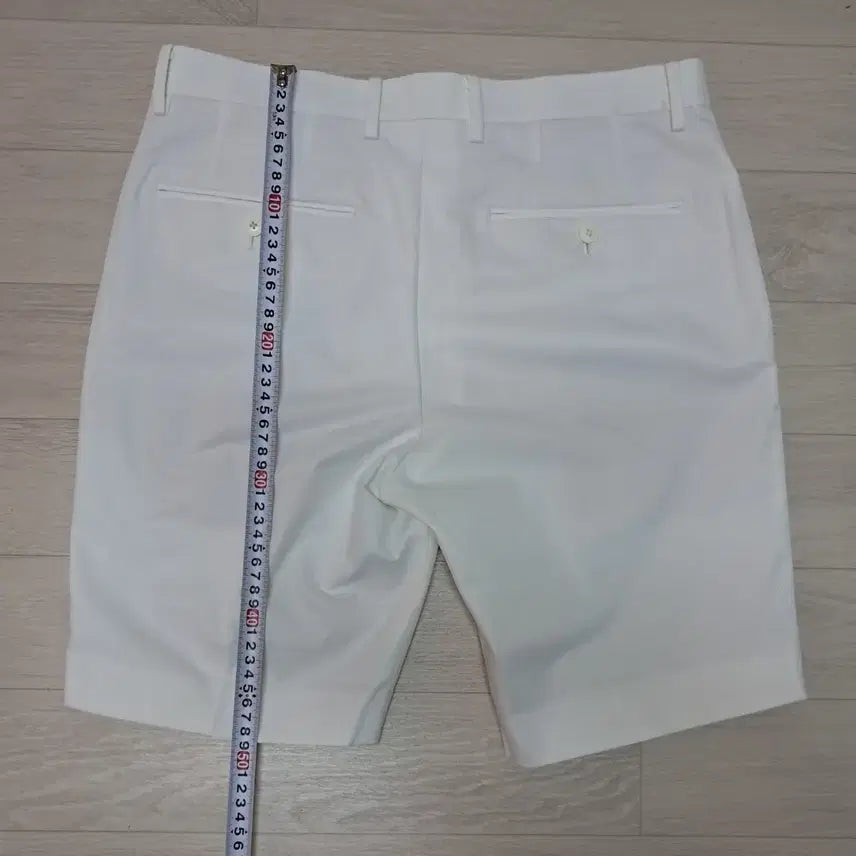 [SOLD OUT] 유니클로 남성 반바지 M 화이트 폴리에스터