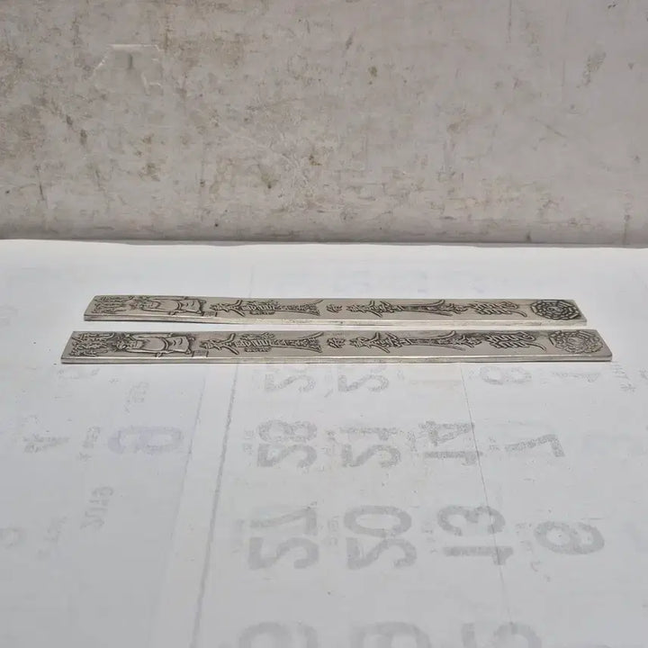 [BUNJANG] Small Embossed Pattern Paperweight Set / [족은] 양각 문양 문진 1세트 (2점) (174)
