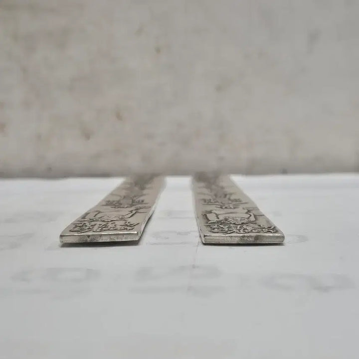 [BUNJANG] Small Embossed Pattern Paperweight Set / [족은] 양각 문양 문진 1세트 (2점) (174)