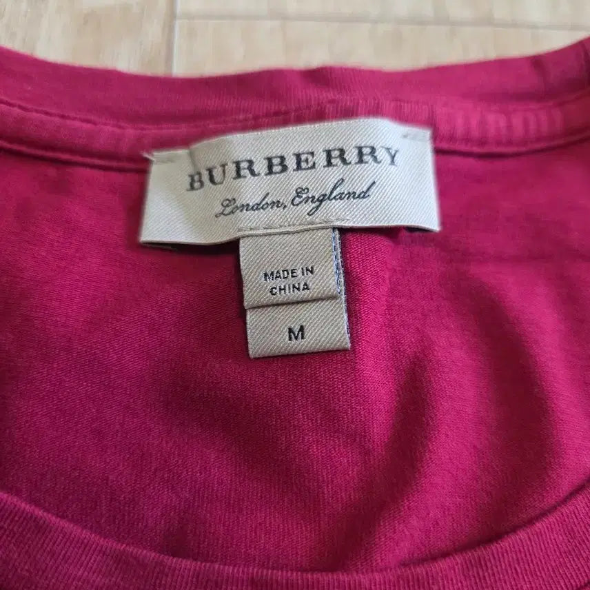 [BUNJANG] Burberry Brit Check Sleeve Short Sleeve T-shirt / 버버리 브릿 체크소매 반팔 티셔츠