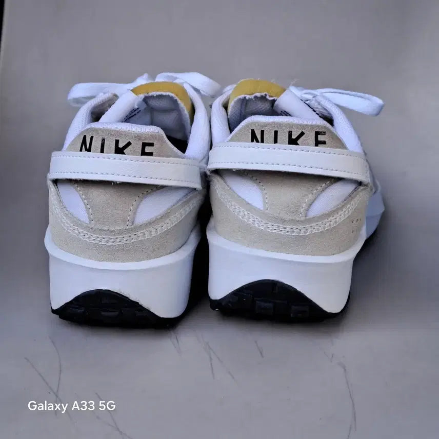 [BUNJANG] Nike Waffle Debut Sneakers / 나이키 와플 데뷰  260mm