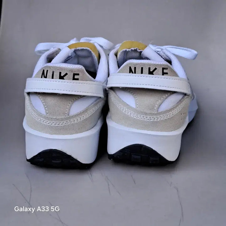 [BUNJANG] Nike Waffle Debut Sneakers / 나이키 와플 데뷰  260mm