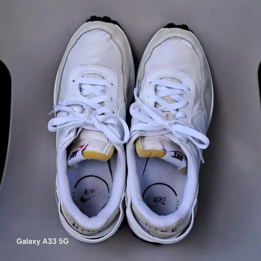 [BUNJANG] Nike Waffle Debut Sneakers / 나이키 와플 데뷰  260mm