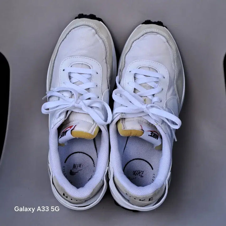 [BUNJANG] Nike Waffle Debut Sneakers / 나이키 와플 데뷰  260mm