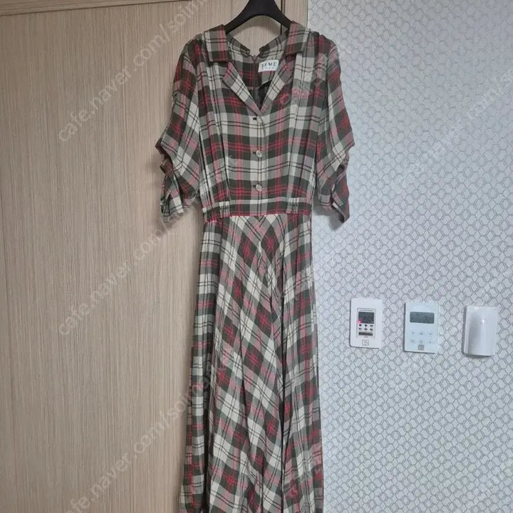 [SOLD OUT] 타임 TIME 체크 플리츠 원피스