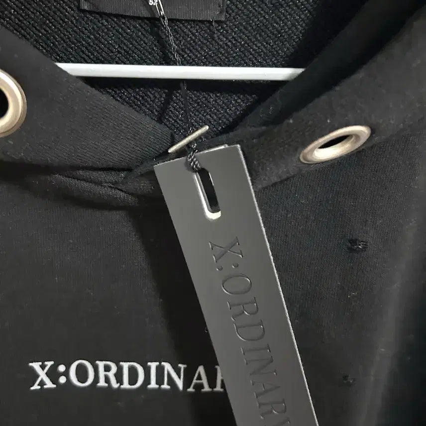 [SOLD OUT] 엑스오디너리 데미지 체크 레이어드 후드
