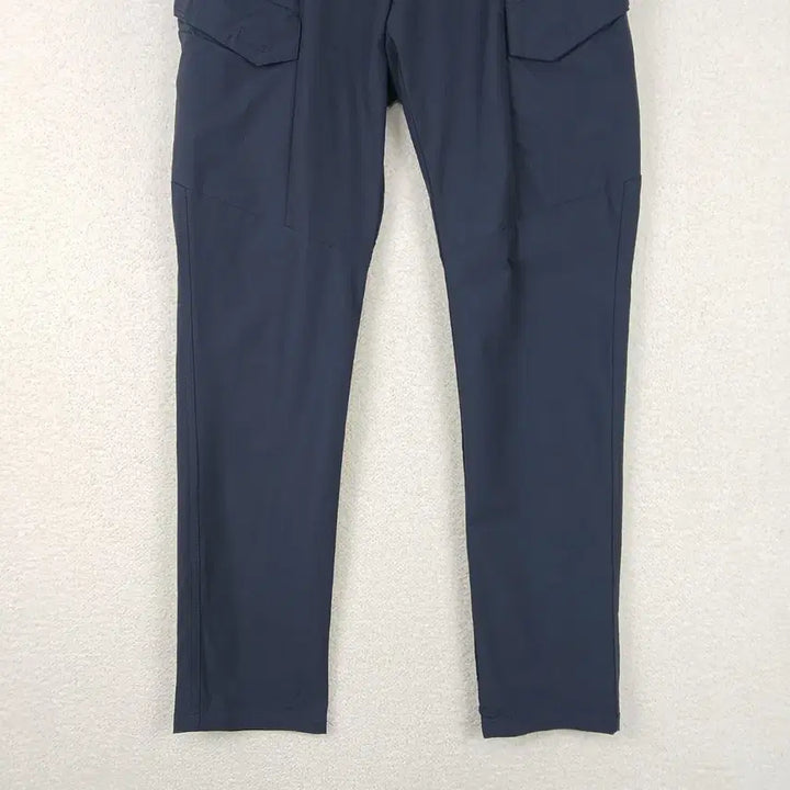 [SOLD OUT] MLB 여성 블랙 밴딩 카고 바지(29~30)