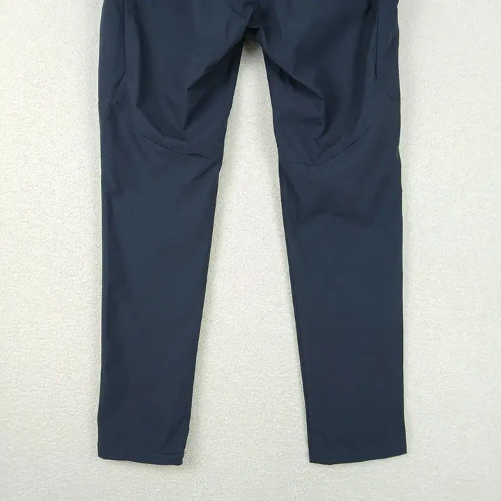 [SOLD OUT] MLB 여성 블랙 밴딩 카고 바지(29~30)