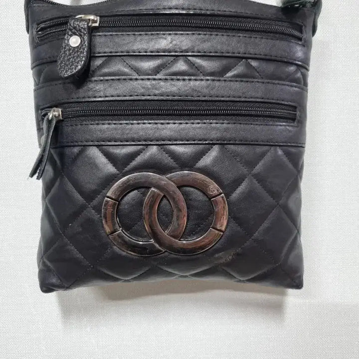 [BUNJANG] Black Quilted Crossbody Bag / 블랙 퀼팅 크로스백 패션가방 새것수준컨디션