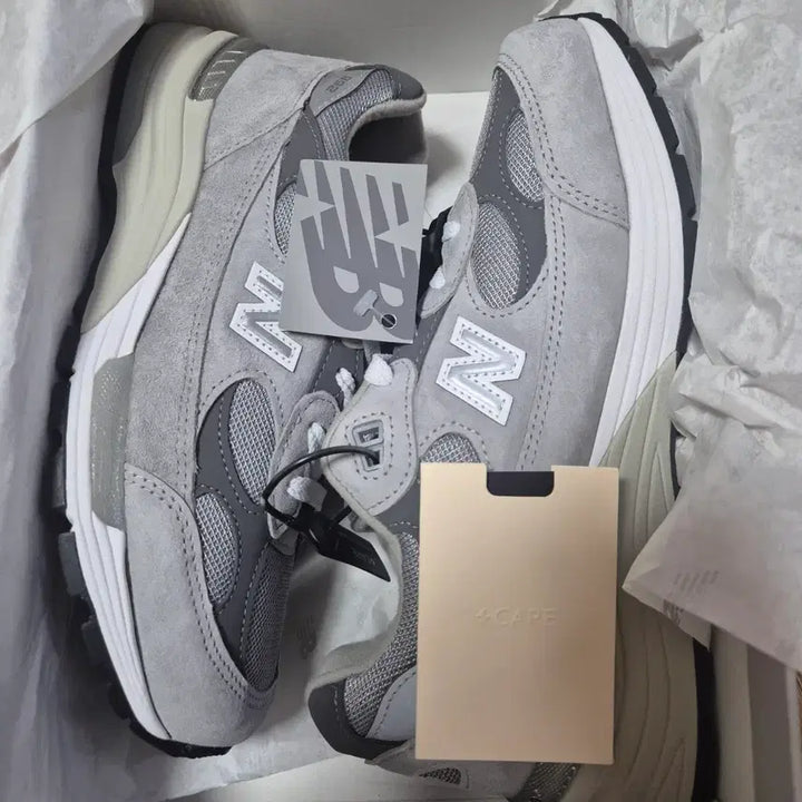 [BUNJANG] New Balance 992 Gray Sneakers / 뉴발란스 / 뉴발 992 그레이 / 260