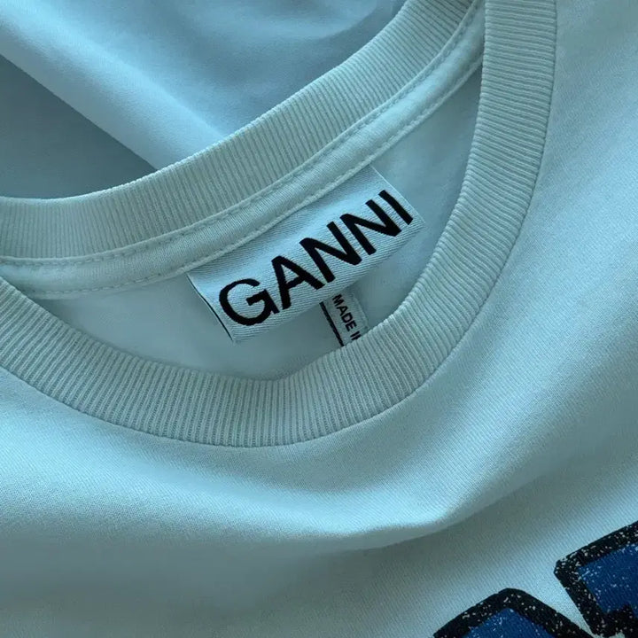 [BUNJANG] GANNI Glass Bead Printed T-shirt / GANNI 가니 유리구슬 프린팅 반팔 티셔츠