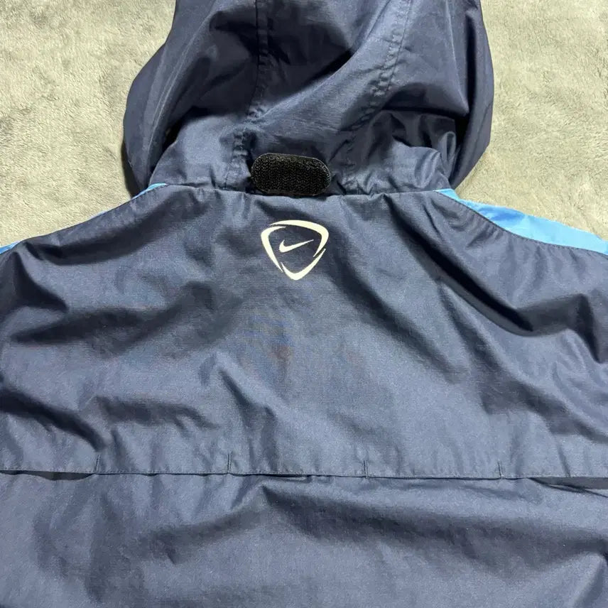 [BUNJANG] Nike Old School Storm-FIT Football Windbreaker / 나이키 올드스쿨 풋볼 스톰핏 바람막이