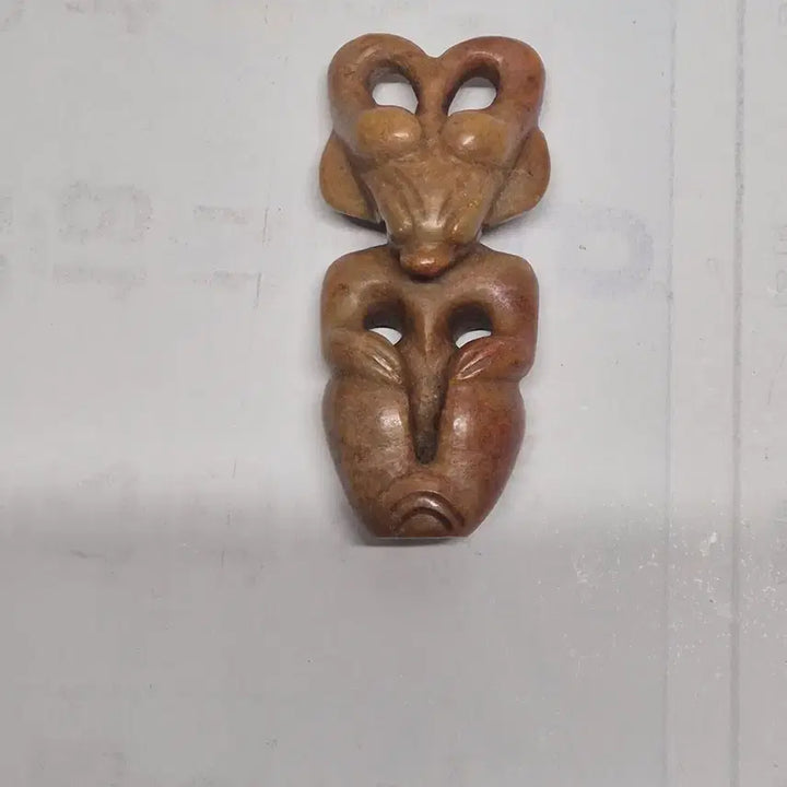 [BUNJANG] Hongshan Culture Jade Artifact / 홍산문화 홍산옥 (재질과 조각이 매우 좋은) (AC-189)