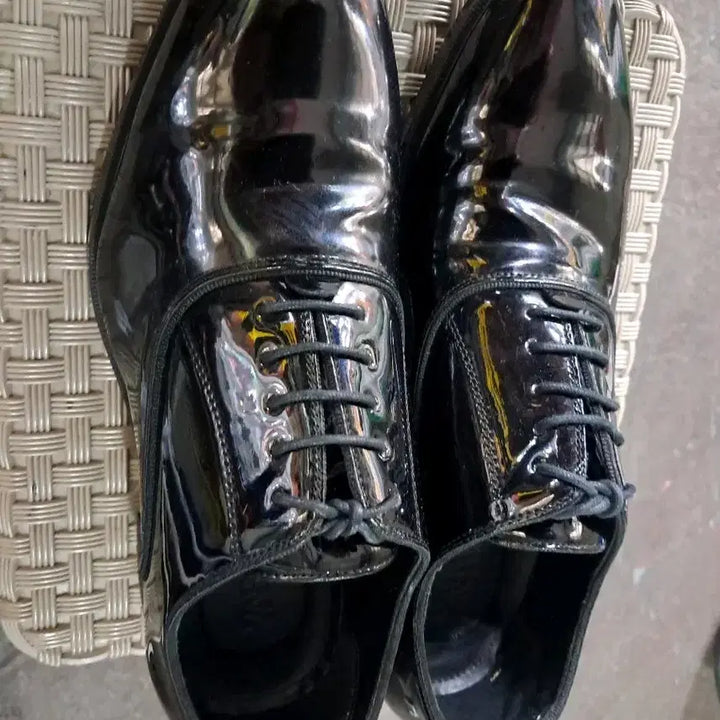 [BUNJANG] ZARA Patent Leather Dress Shoes / 자라  에나멜  고급구두 41 255/260