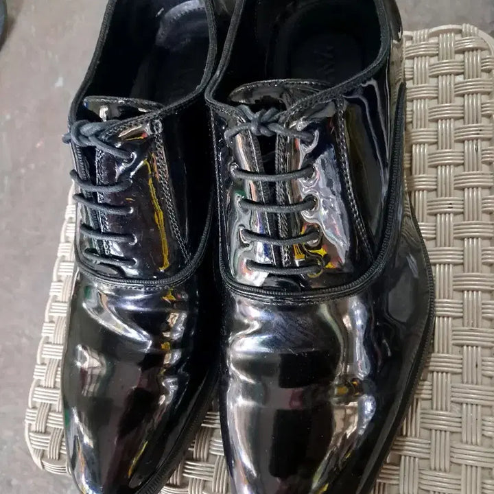 [BUNJANG] ZARA Patent Leather Dress Shoes / 자라  에나멜  고급구두 41 255/260