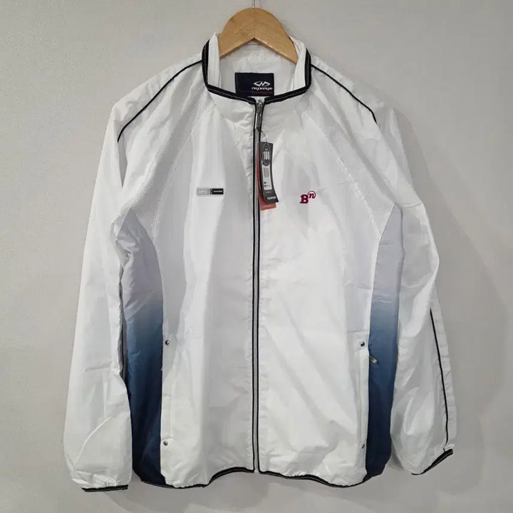 [BUNJANG] Nyxeye White Windbreaker Jacket / 뉴제제 nyxeye 화이트 바람막이 100 사이즈