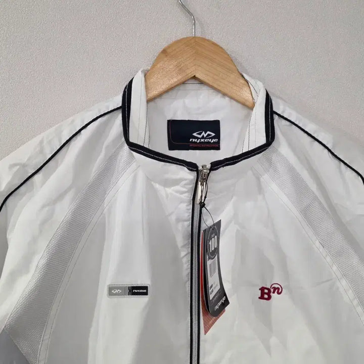 [BUNJANG] Nyxeye White Windbreaker Jacket / 뉴제제 nyxeye 화이트 바람막이 100 사이즈