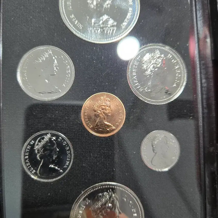 [BUNJANG] Royal Canadian Mint 1977 Silver Coin Collection / 캐나다 로열 1977민트 은화 포함된 주화 컬렉션