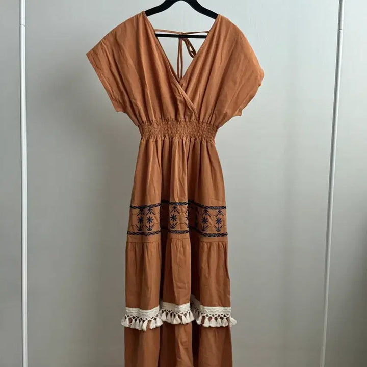 [BUNJANG] Ethnic Embroidery Long Dress / 에스닉 자수 롱 원피스
