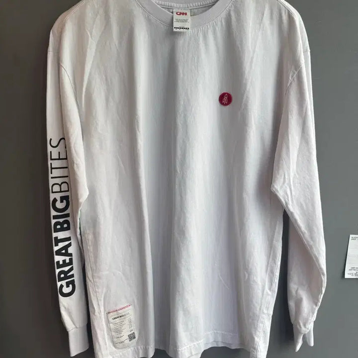 [BUNJANG] CNN Great Big Bites White Long Sleeve T-shirt / CNN GREAT BIG BITES 흰색 긴팔티