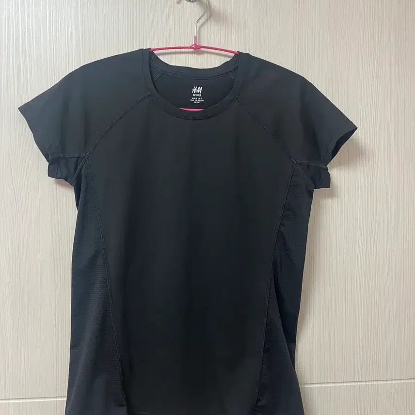 [BUNJANG] H&amp;M Sport Black Short Sleeve T-shirt / H&amp;M 스포츠 블랙 반팔 티셔츠 S