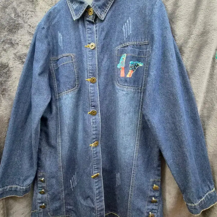 [BUNJANG] Unbranded Denim Long Jacket with Embroidery Detail / 데님 자켓 청자켓 데님셔츠
