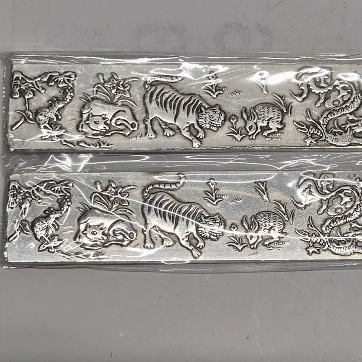 [BUNJANG] Embossed Pattern Paperweight Set / [족은] 양각 문양 문진 1세트 (2점) (177)
