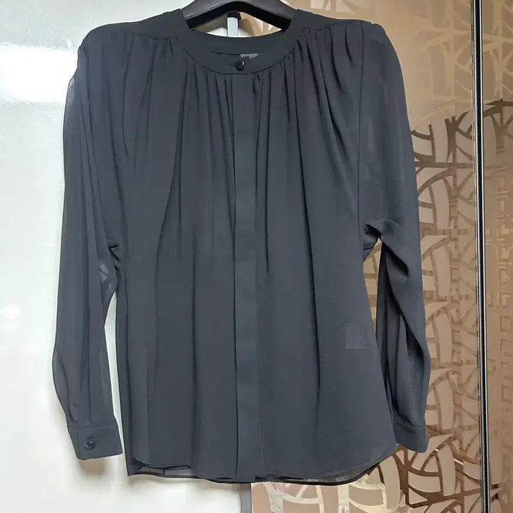 [SOLD OUT] 레티첼라 블랙 블라우스