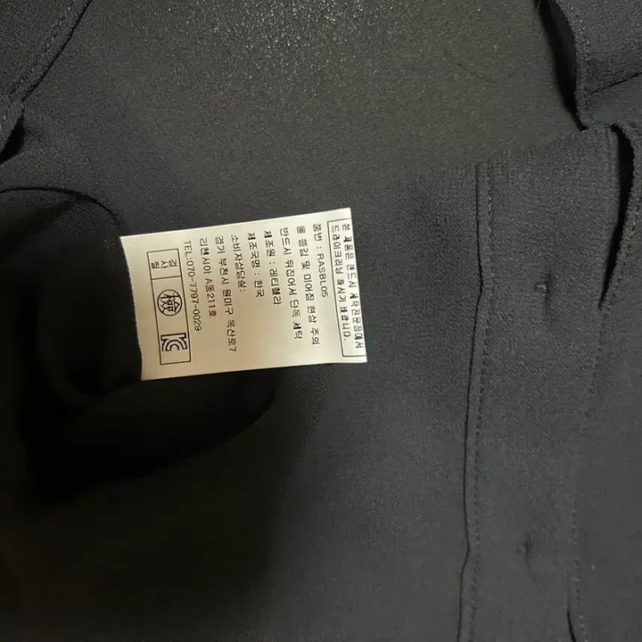 [SOLD OUT] 레티첼라 블랙 블라우스
