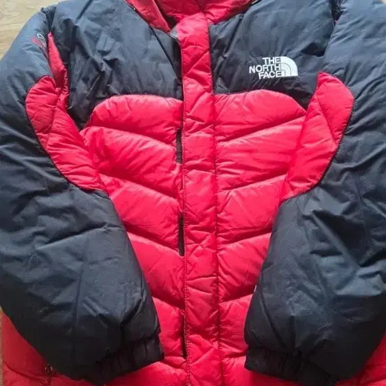 [BUNJANG] The North Face 850 Fill Power Padded Jacket (Black/Red) Size 100 / 노스페이스 블랙/레드850 패딩 점퍼 사이즈100