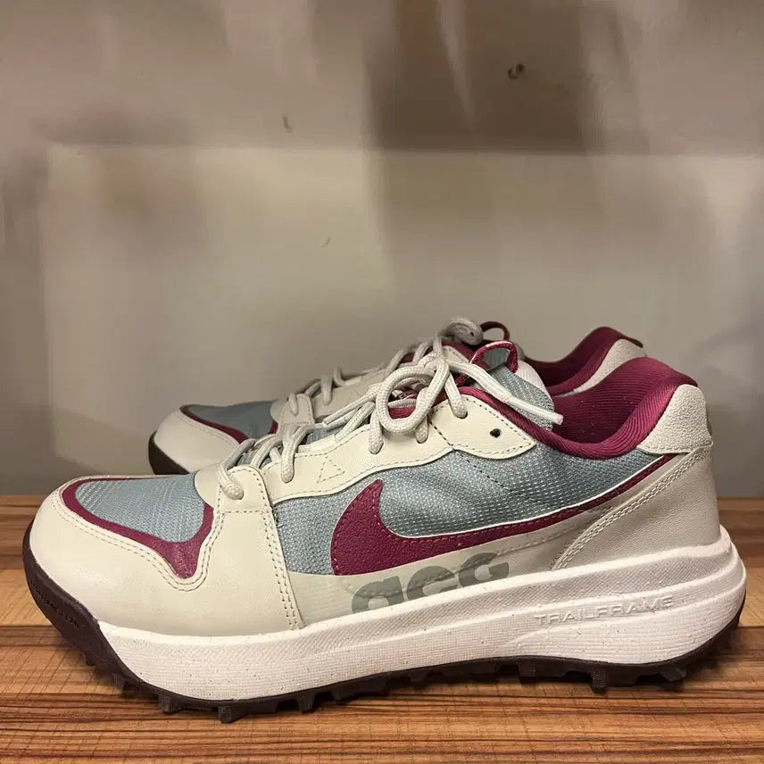 [BUNJANG] Nike ACG Lowcate Sneakers / 나이키 ACG 로우케이트