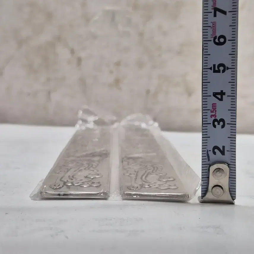[BUNJANG] Jogeun Embossed Pattern Paperweight Set / [족은] 양각 문양 문진 1세트 (2점) (175)