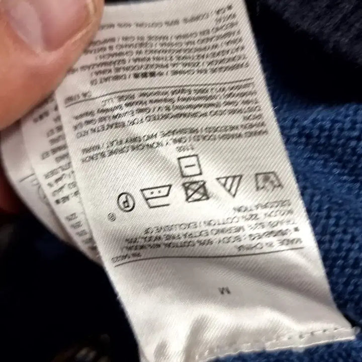 [BUNJANG] Banana Republic Number 78 Cardigan / 바나나리퍼블릭 블루 숫자78 가디건(100)