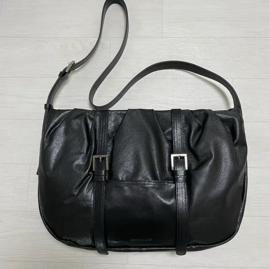 [BUNJANG] Bedford11s Duo Shirring Leather Crossbody Bag / 베드포드일레븐스 듀오셔링 레더 크로스백 숄더백 가방