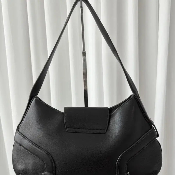 [BUNJANG] Ferragamo Gancini Chain Shoulder Bag / 페라가모 간치니 체인 숄더백