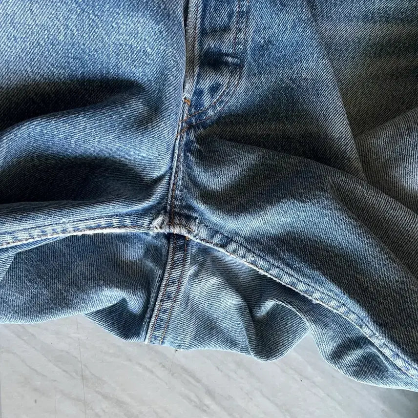 [SOLD OUT] 90s USA levis 501 빈티지 리바이스